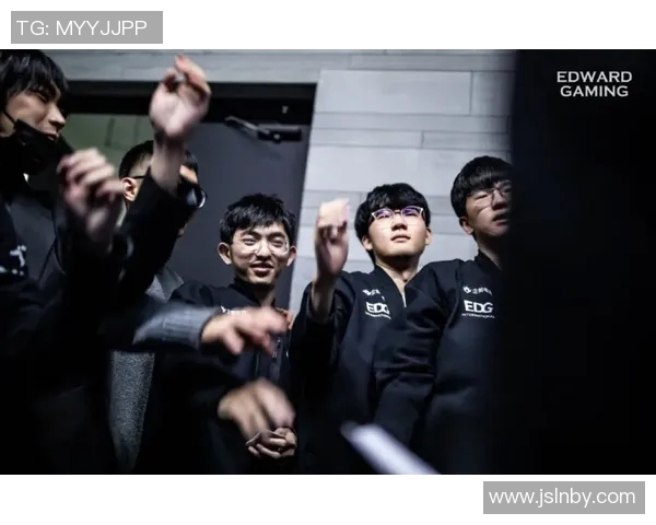 RNG在大师赛积分榜上以86分稳居第一展现强大实力 RNG在大师赛积分榜上以86分稳居第一展现强大实力