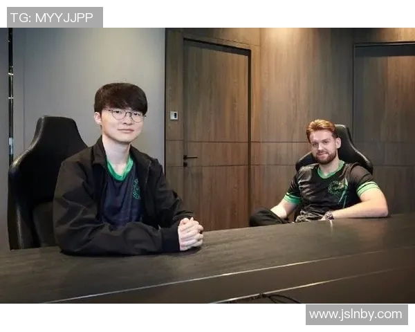 探索CSGO巨献与LNG团队协作的奥秘揭示S15LOL的精彩瞬间