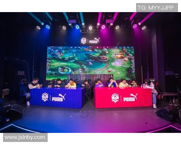 电竞比分王者荣耀巨献揭秘FPX战队的节奏与策略之道