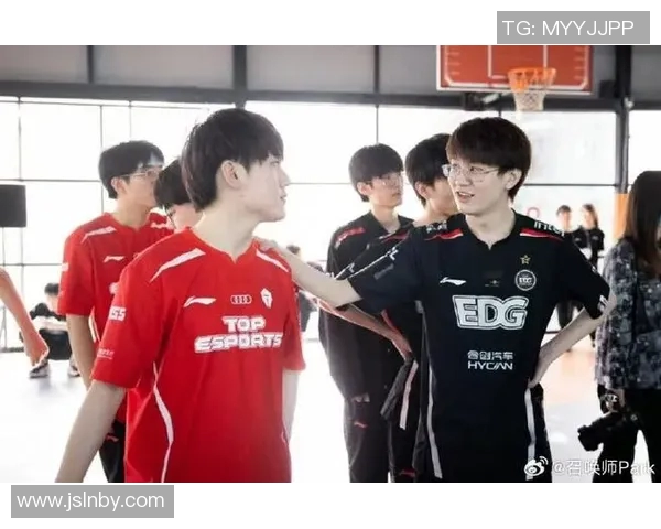 esports最新数据赛后分析LNG与EDG在战术灵活性上的较量与启示